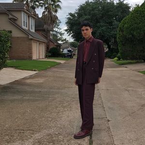 Meet your Posher, Christopher